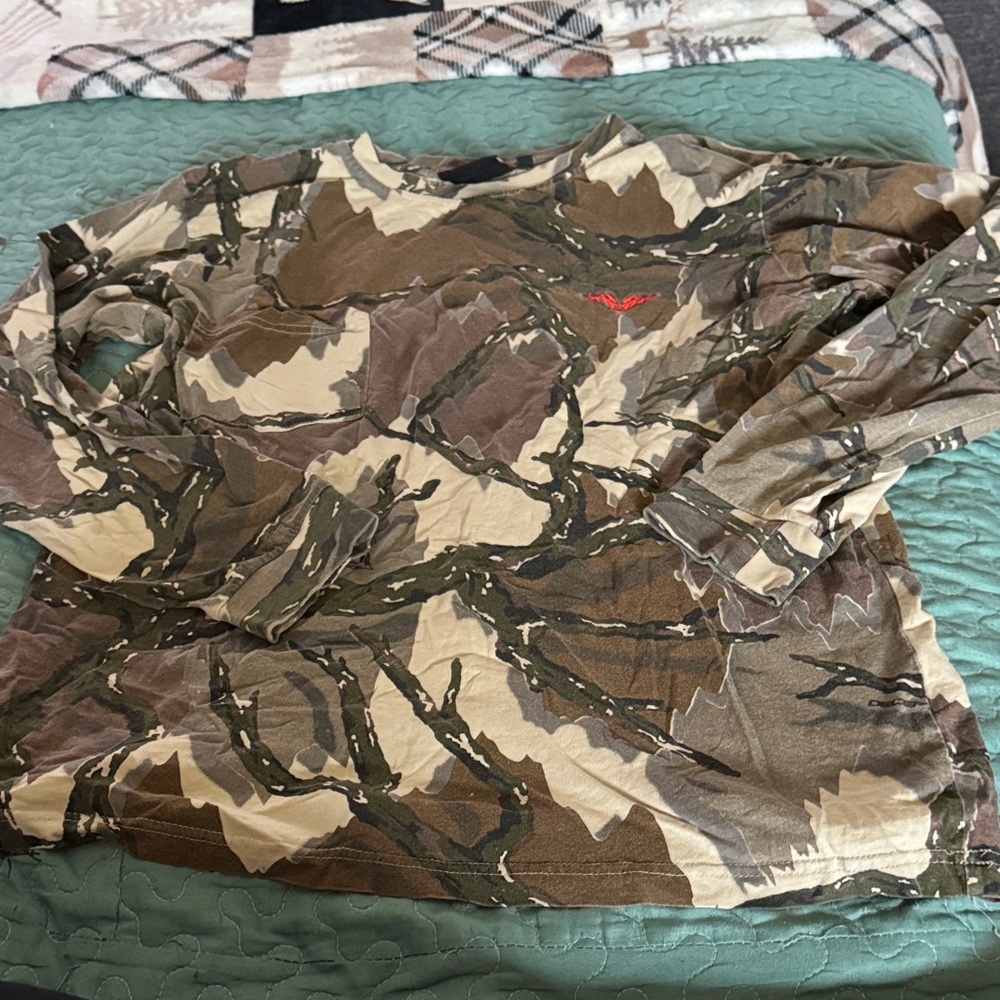 AMO Camouflage Long Sleeve Tee
